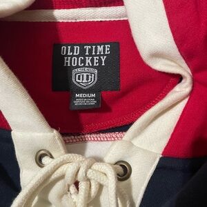 Capitals hockey jersey sweatshirt medium